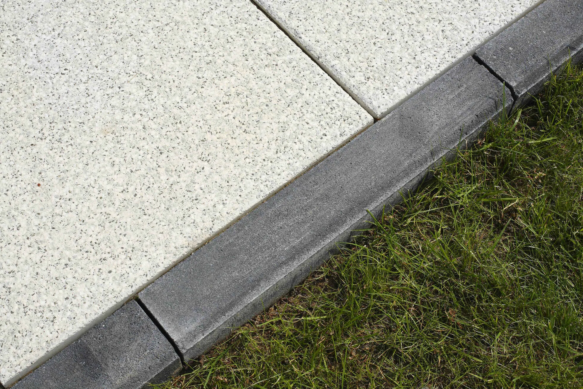 BEST-LINEA I obrubník 250x500x80mm, antracit