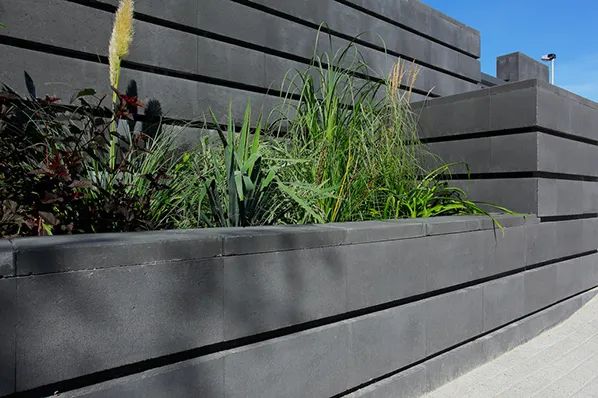 BEST-ROKA  I, plotová tvárnice 500x250x300mm, černá