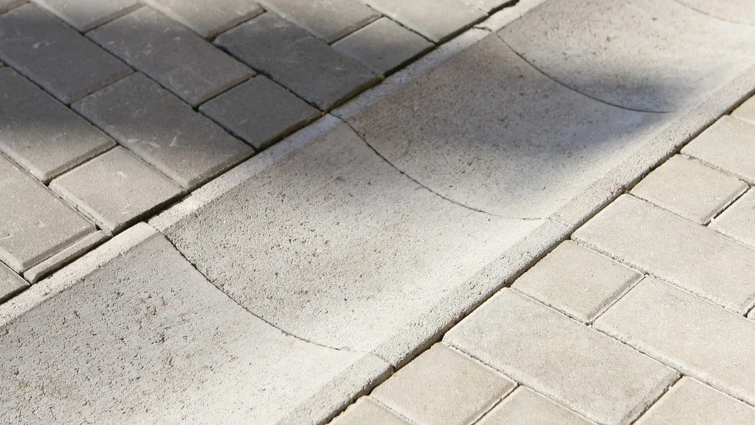 betonová žlabovka CS BETON CSB 60 s lomenými stěnami, 330x5270x140mm, 32ks/pal