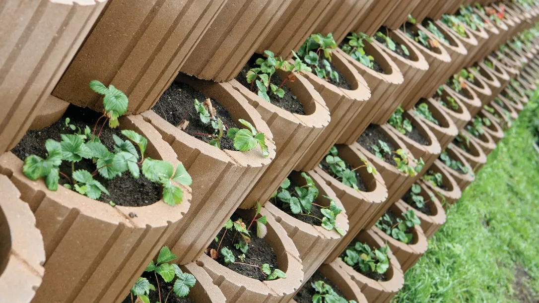 CS beton svahová tvárnice -květináč TIESTO FS02, 357x500x300mm, 12ks/pal, okrová